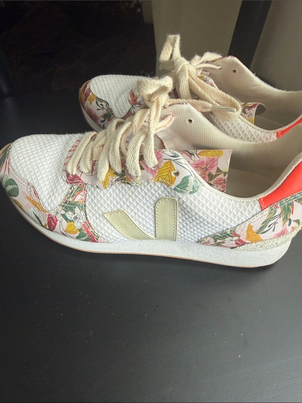 White Floral-Print Women's Veja Athletic Sneakers - Picture 3 of 7
